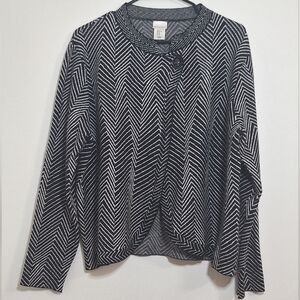 MAX STUDIO Chevron Patterned Cardigan in Black and White